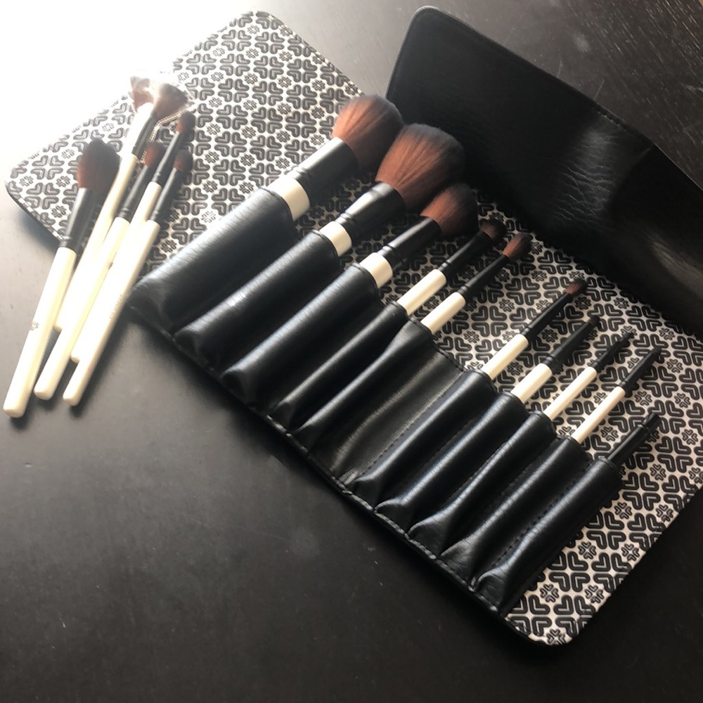 Lily Lolo Brush Set +5
